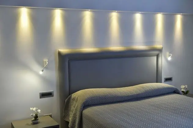 Tek Büyük veya İki Ayrı Yataklı Oda, Balkon