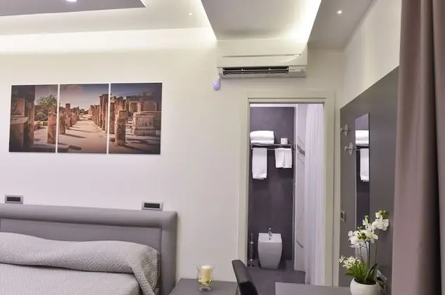 Tek Büyük veya İki Ayrı Yataklı Oda, Balkon