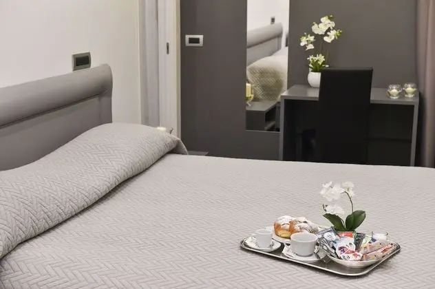 Tek Büyük veya İki Ayrı Yataklı Oda, Balkon