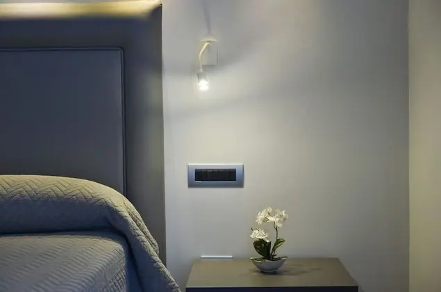 Tek Büyük veya İki Ayrı Yataklı Oda, Balkon