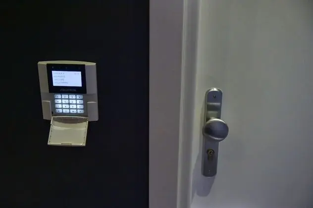 Tek Büyük veya İki Ayrı Yataklı Oda, Balkon