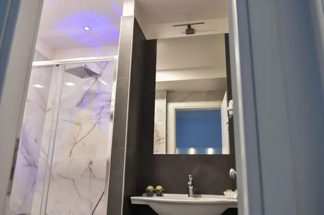 Tek Büyük veya İki Ayrı Yataklı Oda, Balkon