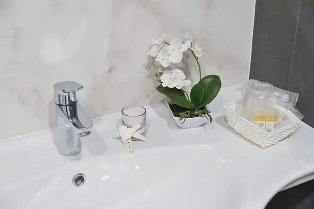 Tek Büyük veya İki Ayrı Yataklı Oda, Balkon