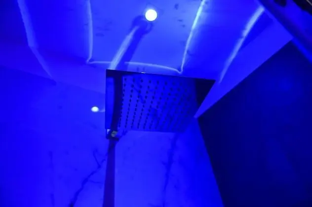 Tek Büyük veya İki Ayrı Yataklı Oda, Balkon