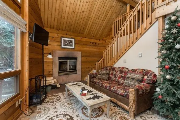 Family Kulübe, Nehir Manzaralı (Riverside Cabin - 2 Story)