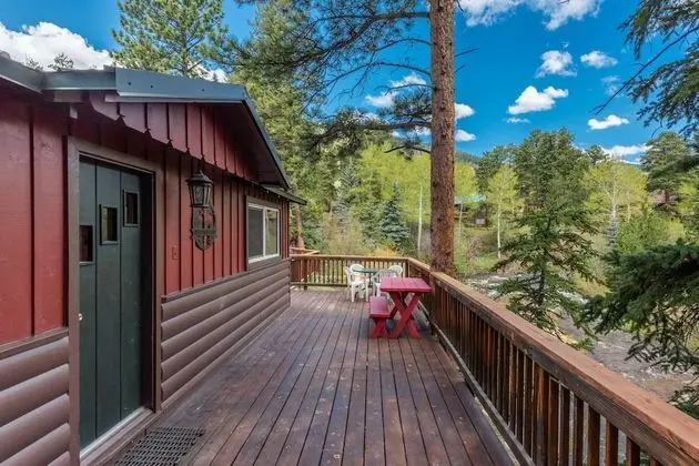 Kulübe (Homestead Cabin - Cabin 2)