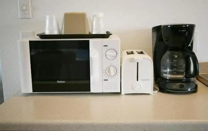 Oda, 1 Büyük (Queen) Boy Yatak