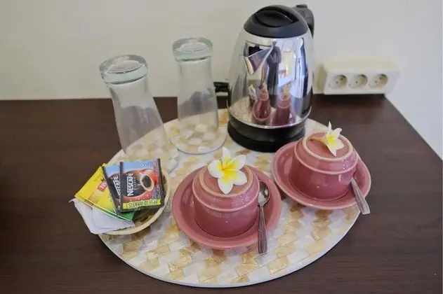 Deluxe Tek Büyük Yataklı Oda, Bahçe Manzaralı