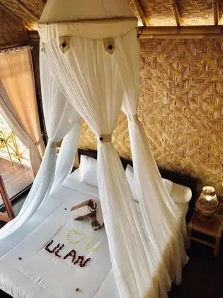 Traditional Tek Büyük Yataklı Oda
