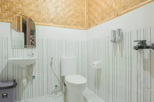 Traditional Tek Büyük Yataklı Oda