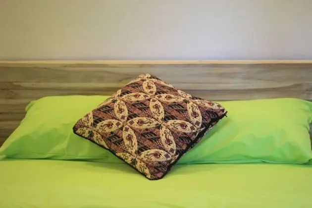 Standard Tek Büyük Yataklı Oda (Garden View)