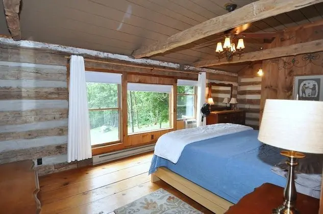 Ev, Birden Çok Yatak (Pondview Cabin)