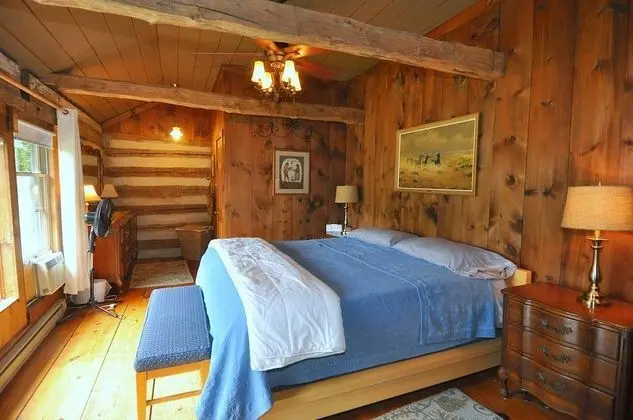 Ev, Birden Çok Yatak (Pondview Cabin)