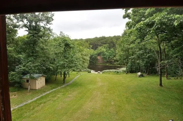 Ev, Birden Çok Yatak (Pondview Cabin)