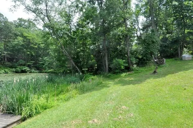 Ev, Birden Çok Yatak (Pondview Cabin)