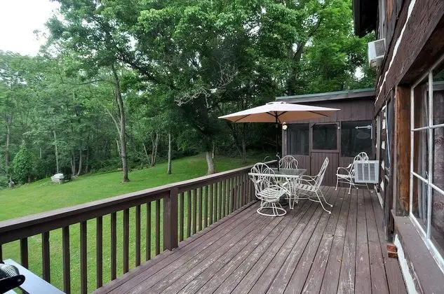 Ev, Birden Çok Yatak (Pondview Cabin)