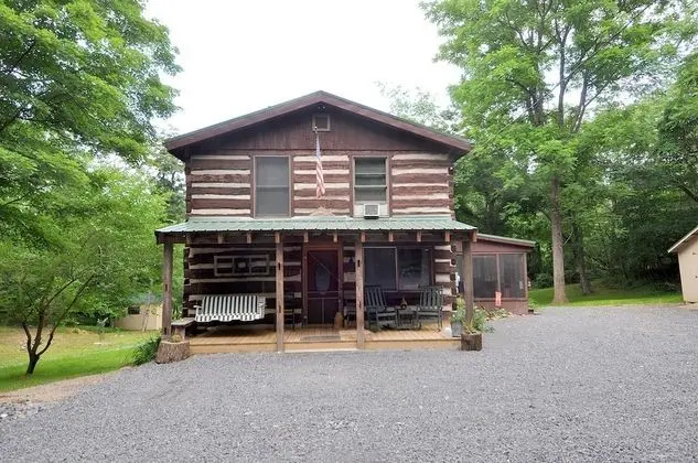 Ev, Birden Çok Yatak (Pondview Cabin)