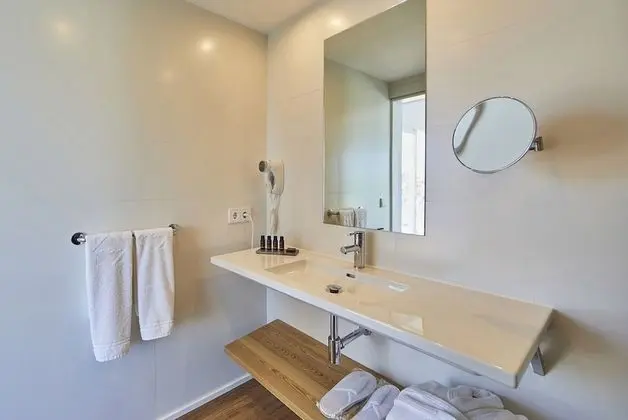 Suite Junior con piscina privada (4 pax)
