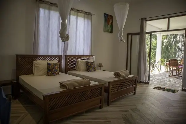 2 Bedroom Family Beachfront Suite