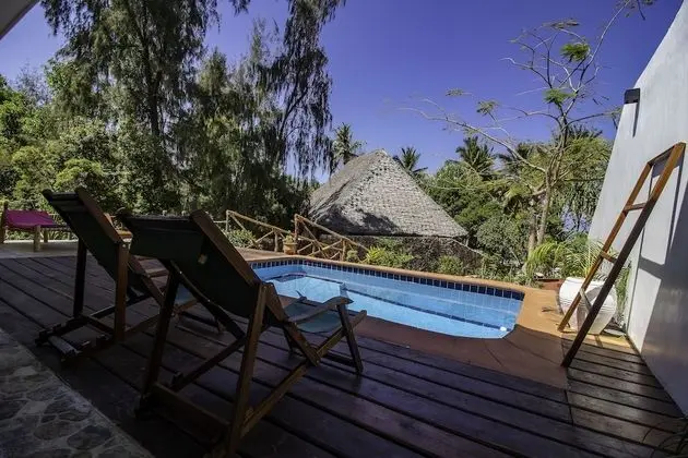 2 Bedroom Family Beachfront Suite