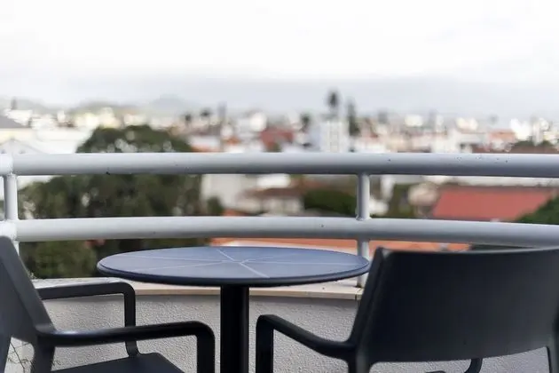 Business Tek Büyük veya İki Ayrı Yataklı Oda