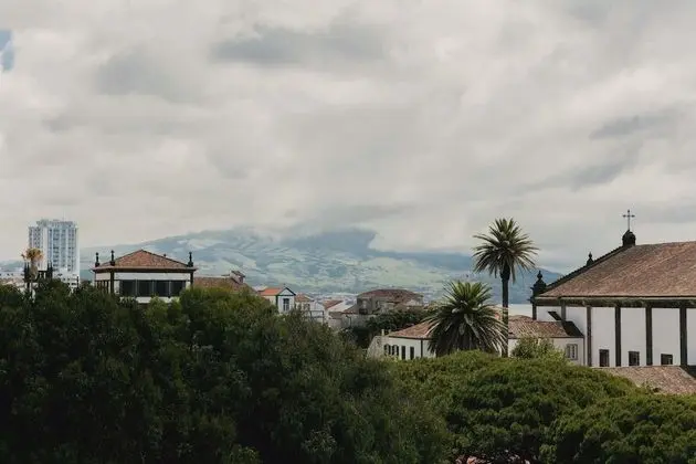 Comfort Tek Büyük veya İki Ayrı Yataklı Oda