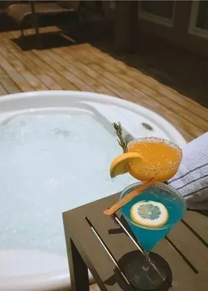 Suite Premium com Varanda e Jacuzzi