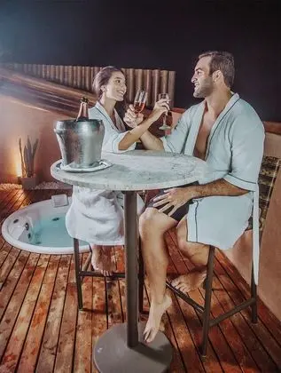 Suite Premium com Varanda e Jacuzzi