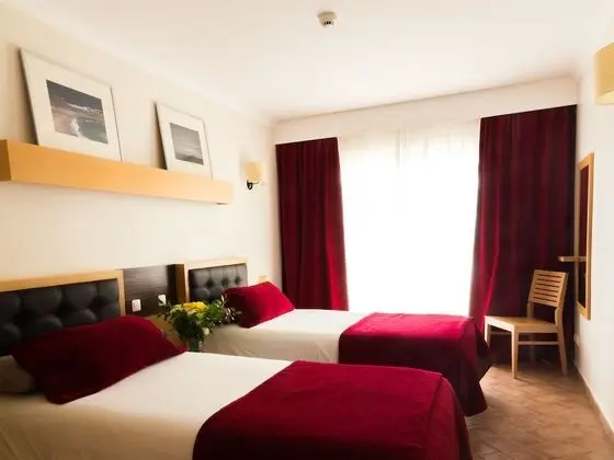 Standard Apart Daire, 2 Yatak Odası, Balkon, Kısmi Deniz Manzarası