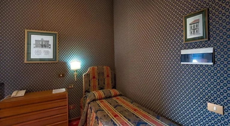 Tek Kişilik Oda Standard