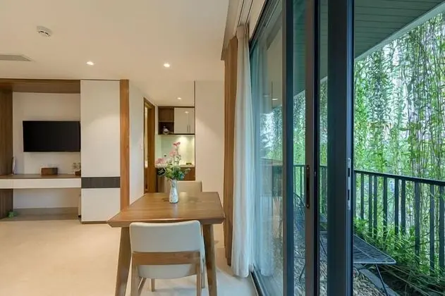 Deluxe Oda, Balkon, Şehir Manzaralı