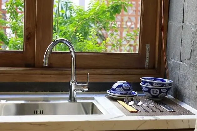 Superior Stüdyo, Balkon, Havuz Manzaralı
