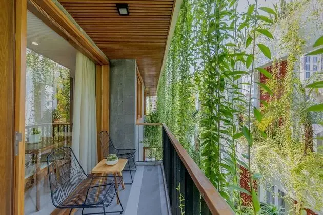 Superior Stüdyo, Balkon, Havuz Manzaralı