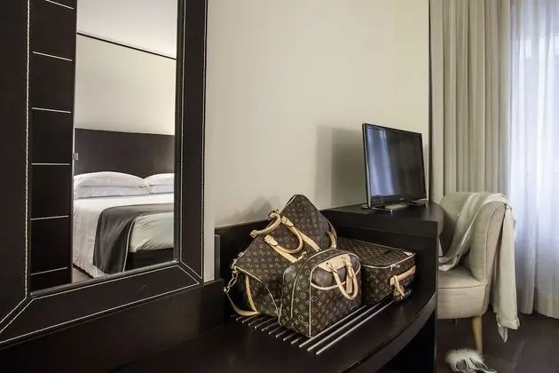 Classic Süit, 1 En Büyük (King) Boy Yatak