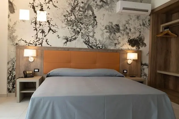 Classic Tek Büyük veya İki Ayrı Yataklı Oda