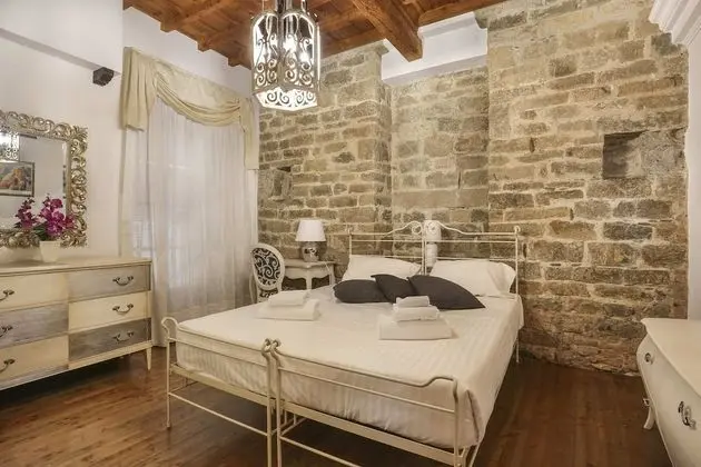 Basic Apart Daire, Birden Çok Yatak