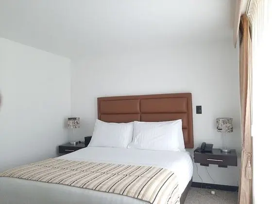 Standard Tek Büyük Yataklı Oda