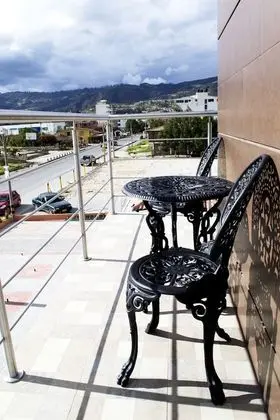 Superior Dört Kişilik Oda, Balkon