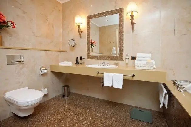 Deluxe Oda, Balkon, Şehir Manzaralı