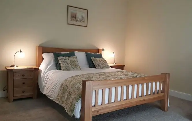 Luxury Tek Büyük Yataklı Oda, 1 En Büyük (King) Boy Yatak ve Çekyat, Banyolu/Duşlu, Bahçe Manzaralı