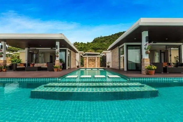 5-Bedroom Villa with Private Pool