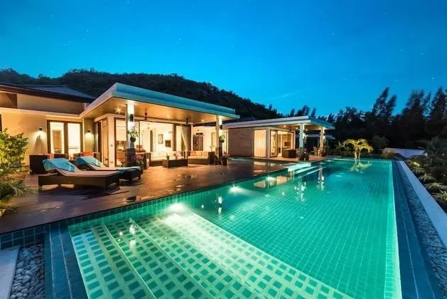 5-Bedroom Villa with Private Pool