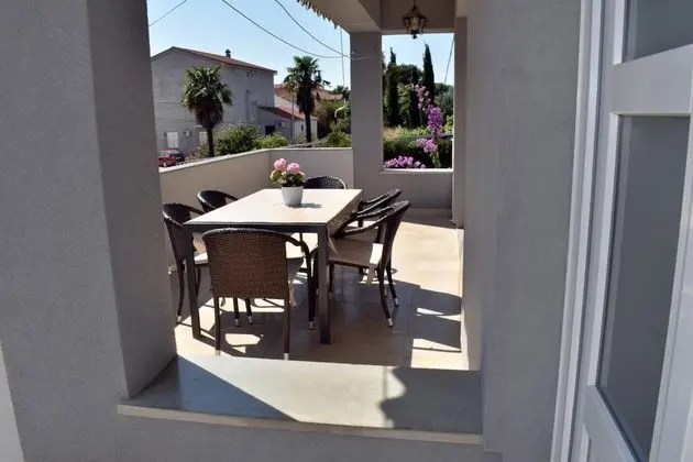 Family Apart Daire, Birden Çok Yatak, 2 Banyolu, Bahçeli (Pool Apartment Bakija)