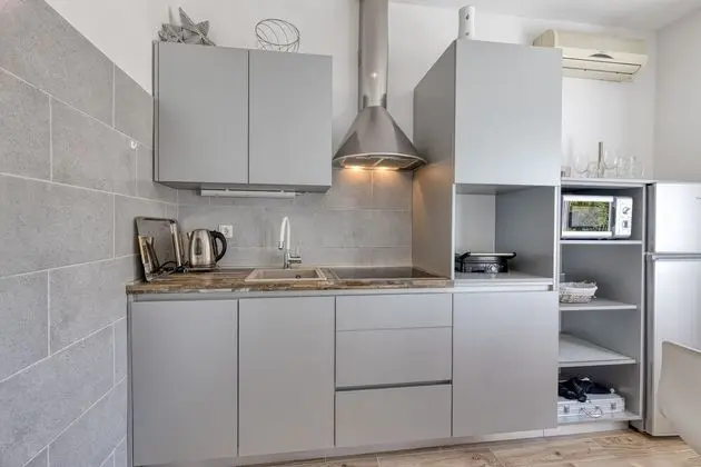 Family Apart Daire, 1 Çift Kişilik Yatak ve Çekyat, Bahçeli (Pool Apartment Happy Sound)