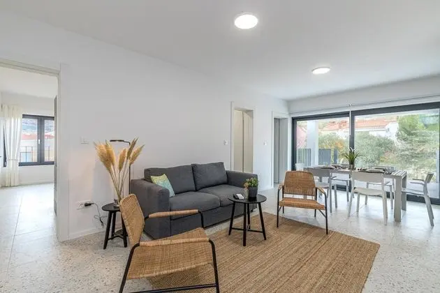 Standard Apart Daire, Birden Çok Yatak, 2 Banyolu, Bahçeli (Pool Apartment Sapore Di Mare 1)