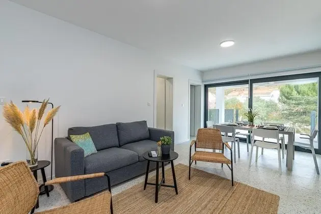 Standard Apart Daire, Birden Çok Yatak, 2 Banyolu, Bahçeli (Pool Apartment Sapore Di Mare 1)