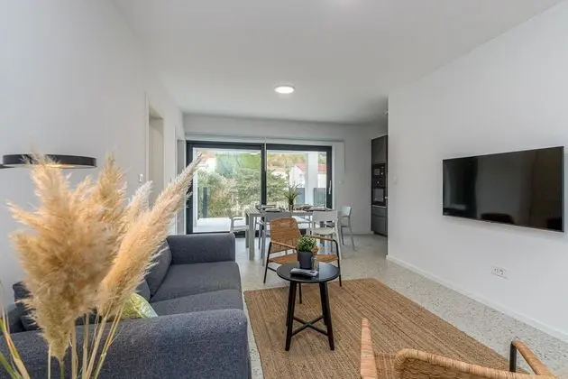 Standard Apart Daire, Birden Çok Yatak, 2 Banyolu, Bahçeli (Pool Apartment Sapore Di Mare 1)