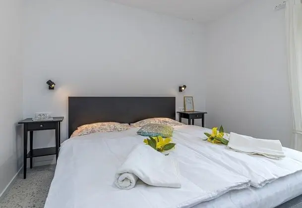 Standard Apart Daire, Birden Çok Yatak, 2 Banyolu, Bahçeli (Pool Apartment Sapore Di Mare 2)