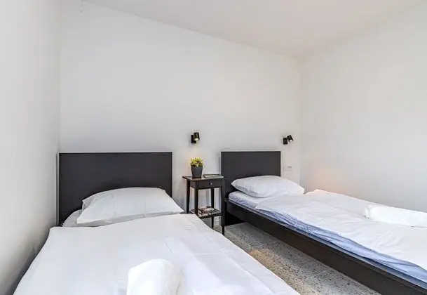 Standard Apart Daire, Birden Çok Yatak, 2 Banyolu, Bahçeli (Pool Apartment Sapore Di Mare 2)