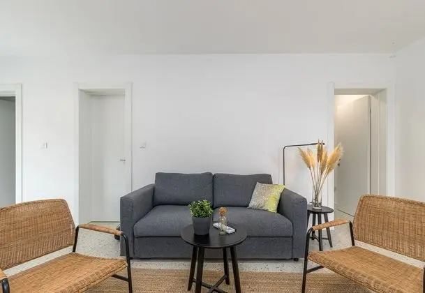 Standard Apart Daire, Birden Çok Yatak, 2 Banyolu, Bahçeli (Pool Apartment Sapore Di Mare 2)